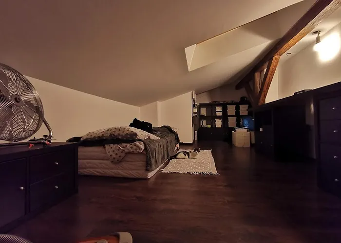 Appartement à 2 Chambres à Coucher